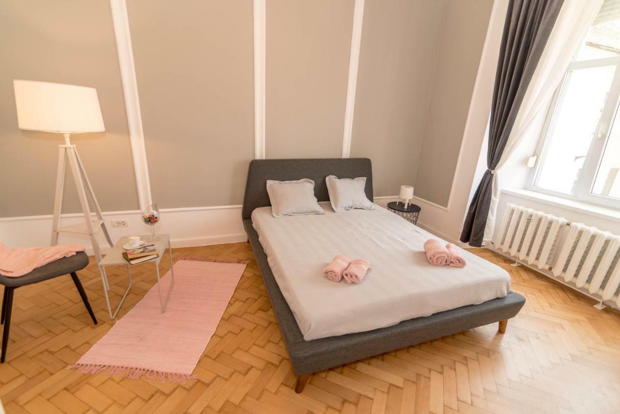 Central Premium Suites Тимишоара Экстерьер фото